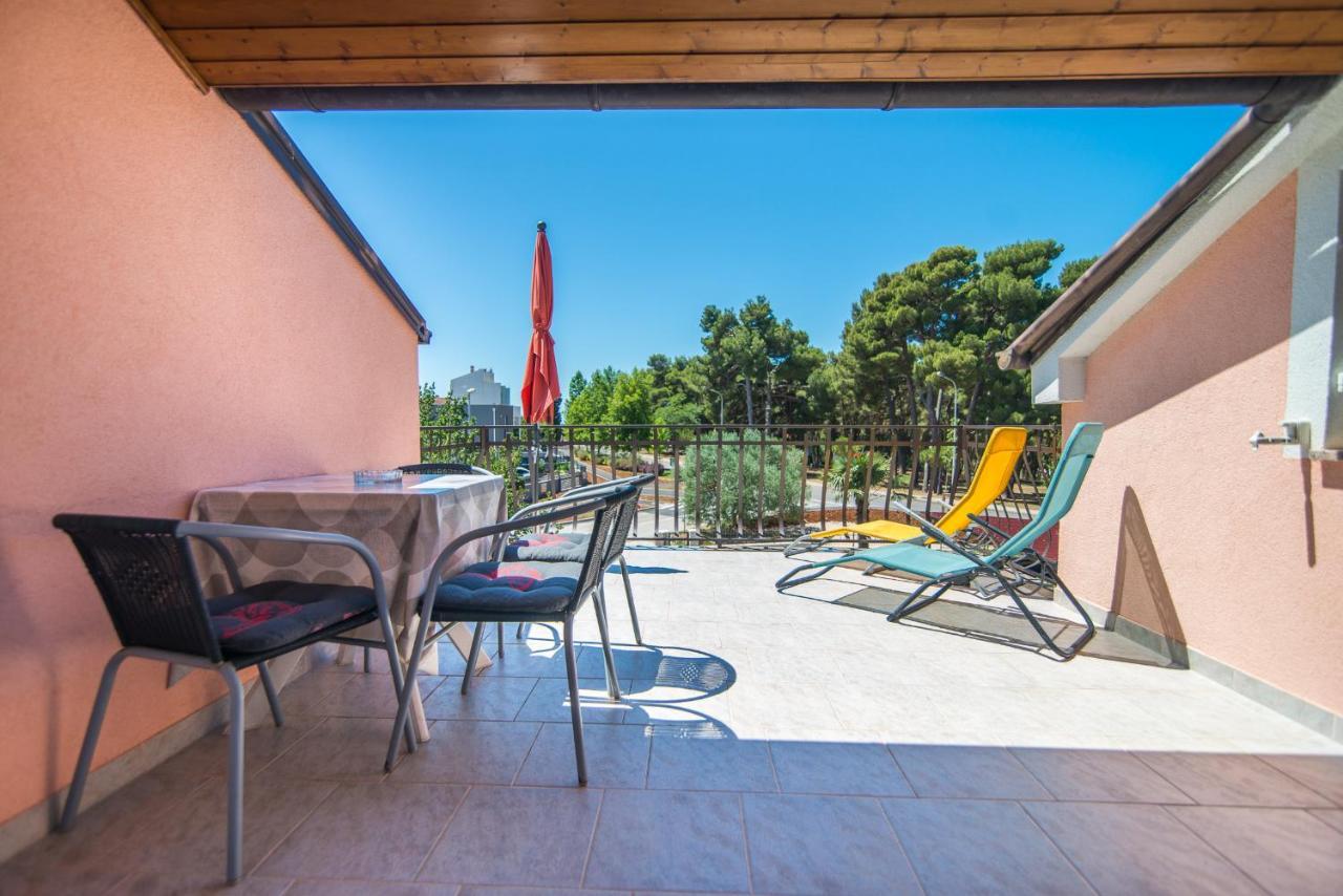 Apartment Vesna Ровин Екстериор снимка