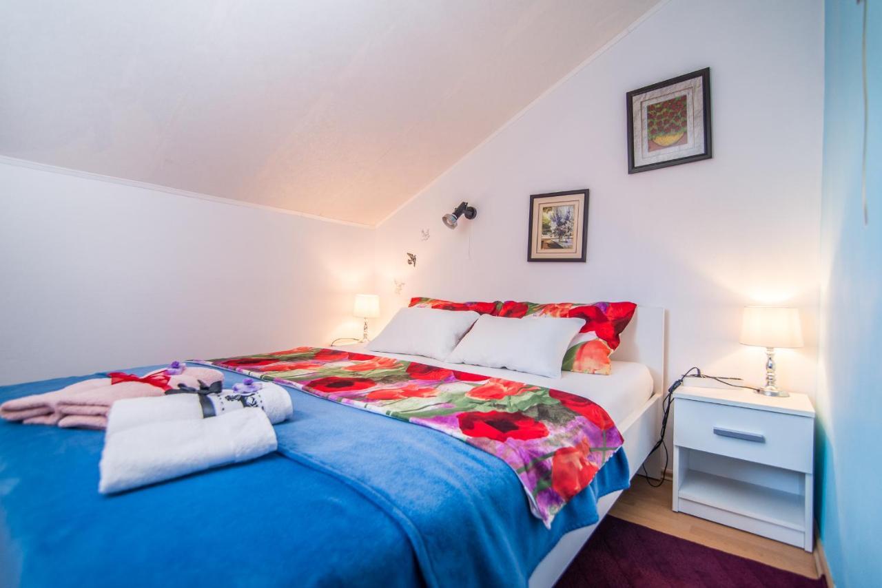 Apartment Vesna Ровин Екстериор снимка